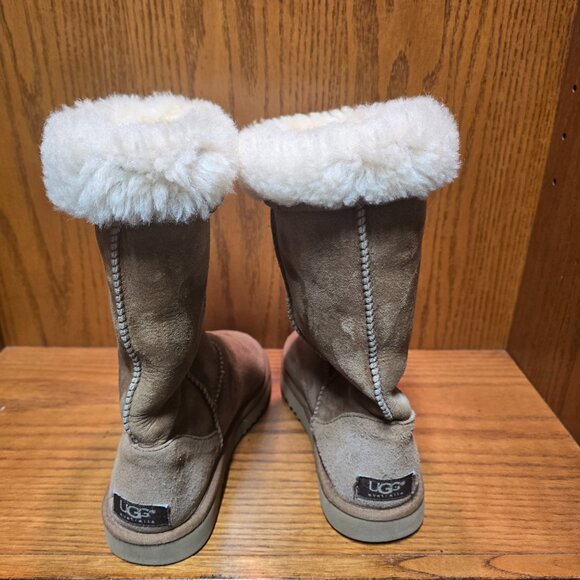 UGG Australia Classic Tall Women's Boots Chestnut Brown Shearling Size 7 - Picture 6 of 11